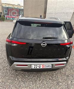 نیسان پاسفایندەر